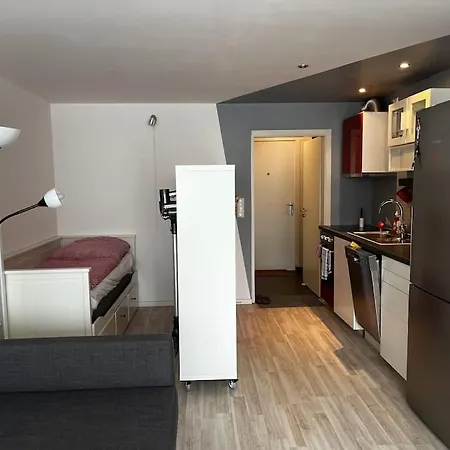 Daire Moderne 1-zimmer Stadtnah Neu-Ulm