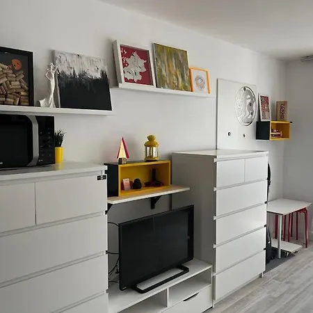 Moderne 1-zimmer Stadtnah Daire *