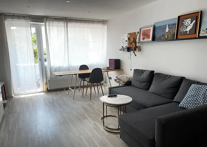 Apartament Moderne 1-zimmer Stadtnah *